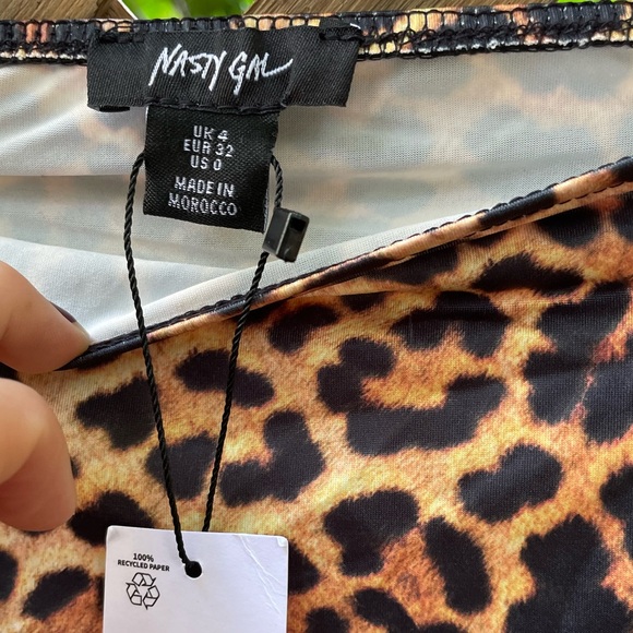 Nasty Gal NWT Leopard Print Ruffle Mini Skirt - Picture 4 of 6